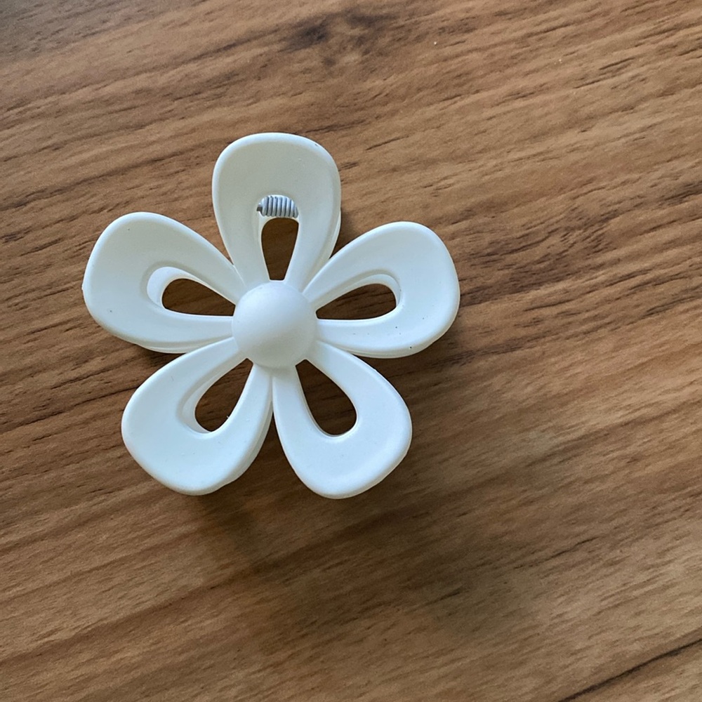 Flower Hairclip